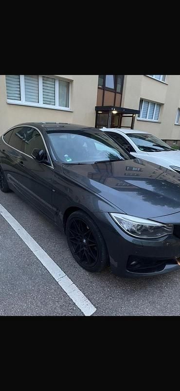 Grau Gebraucht 2013 BMW 325 Limousine | 11.750 € (Etwas zu teuer) - Bild 1/4
