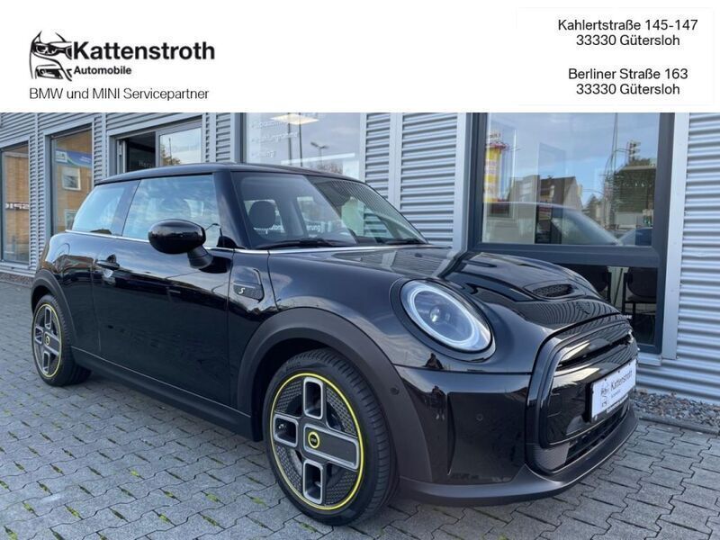 Midnight black (metallic) Gebraucht 2021 Mini Cooper Kleinwagen | 17.900 € (Fairer Preis) - Bild 1/4