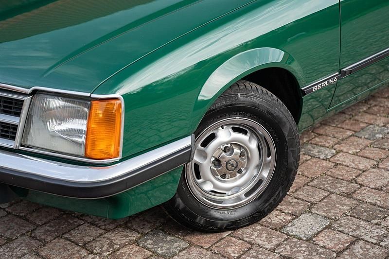 Occasion Opel Commodore S 115 ch (84 kW) 1978 Vert Coupé