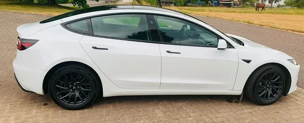 Gebraucht Tesla Model 3 341 kW (464 PS) 2024 Weiß Limousine