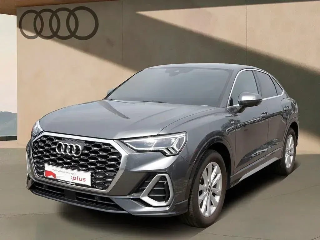 Gebraucht Audi Q3 Sportback S-Line 150 PS (110 kW) 2022 Grau SUV