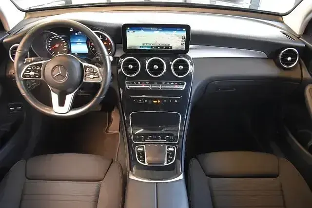 Gebraucht Mercedes GLC220 194 PS (142 kW) 2020 Schwarz SUV