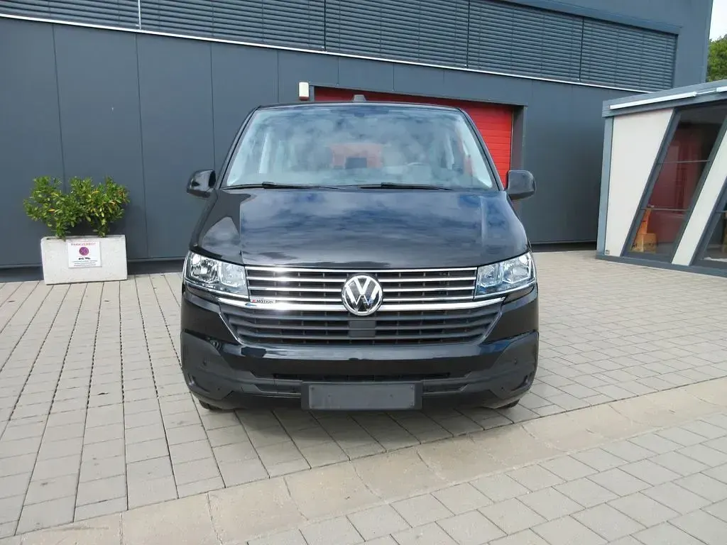 Gebraucht VW Multivan 204 PS (150 kW) 2022 Schwarz Van / Kleinbus