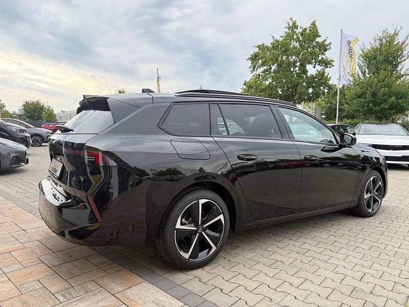 Neu Opel Astra 131 PS (96 kW) 2025 Karbon schwarz Kombi