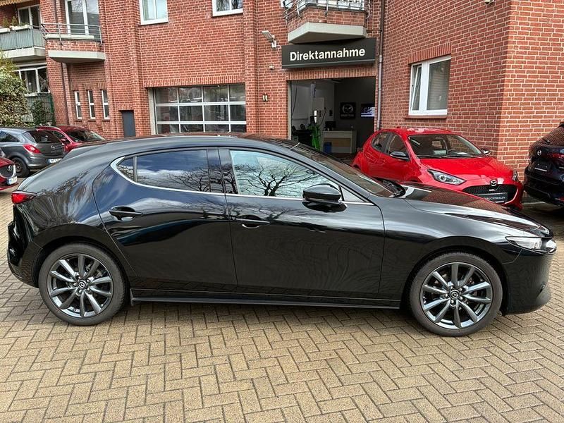 Gebraucht Mazda 3 Selection 150 PS (110 kW) 2022 Schwarz Limousine