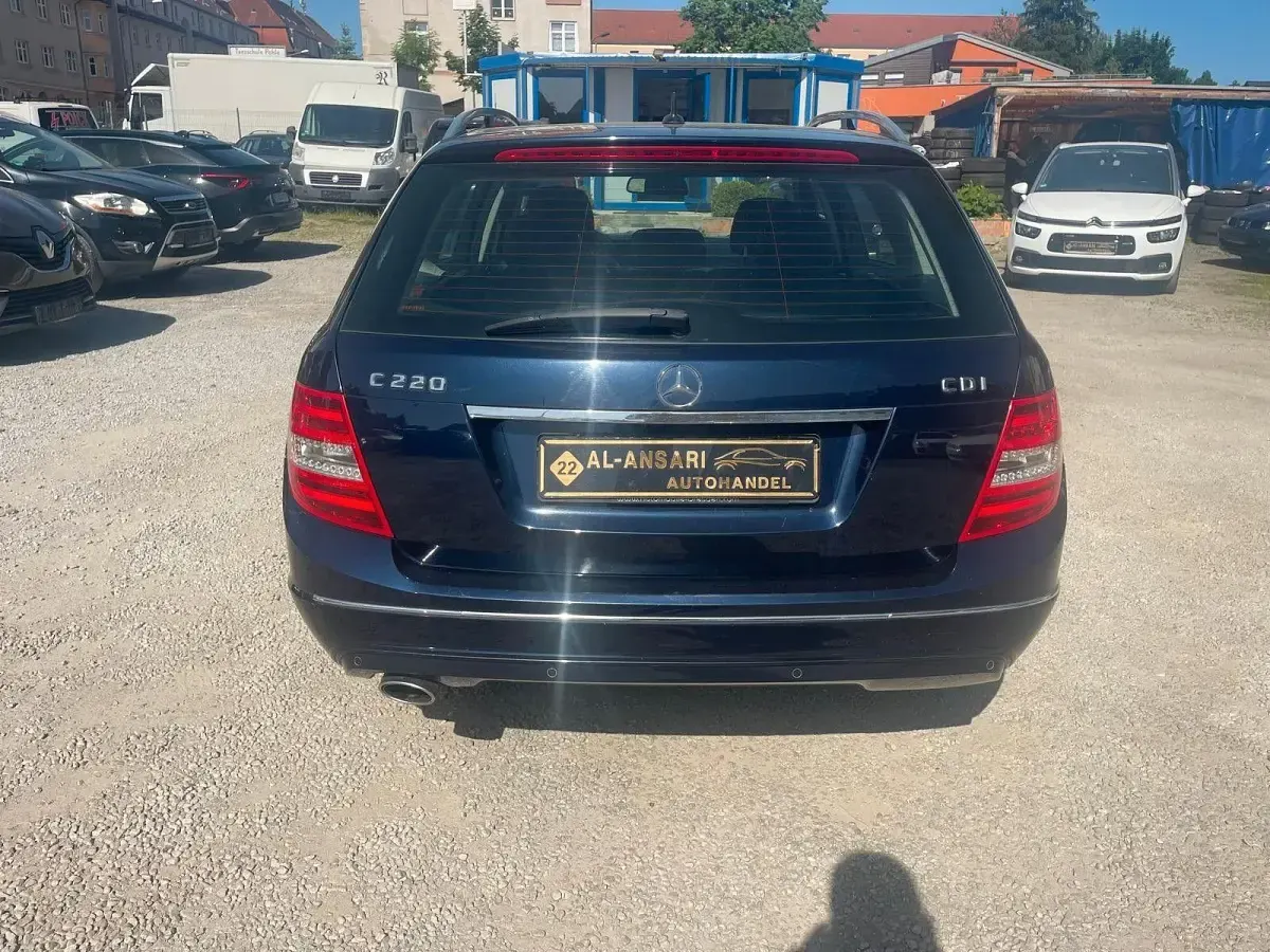 Gebraucht Mercedes C220 Edition 170 PS (125 kW) 2013 Blau Kombi