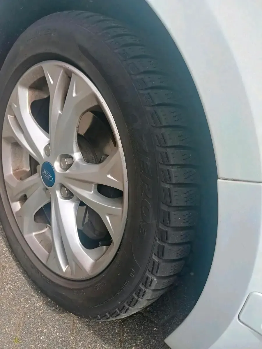 Gebraucht Ford S-MAX Titanium 200 PS (147 kW) 2012 Weiß Van / Kleinbus
