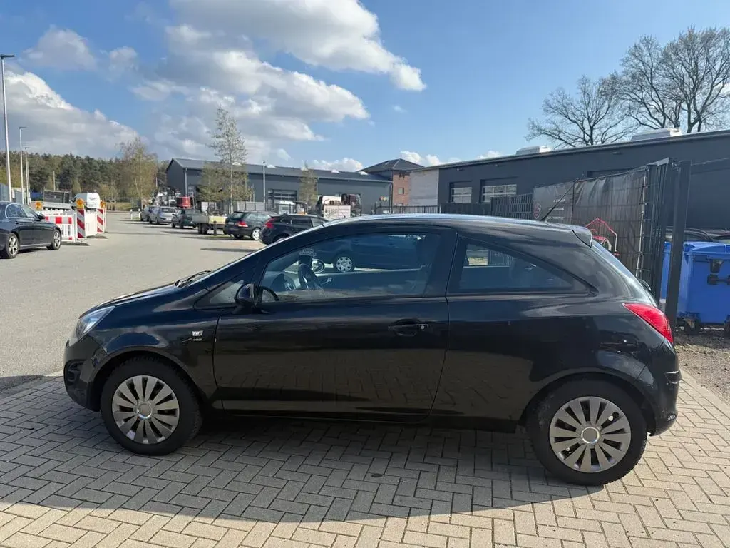 Gebraucht Opel Corsa Selection 69 PS (50 kW) 2014 Grau Kleinwagen