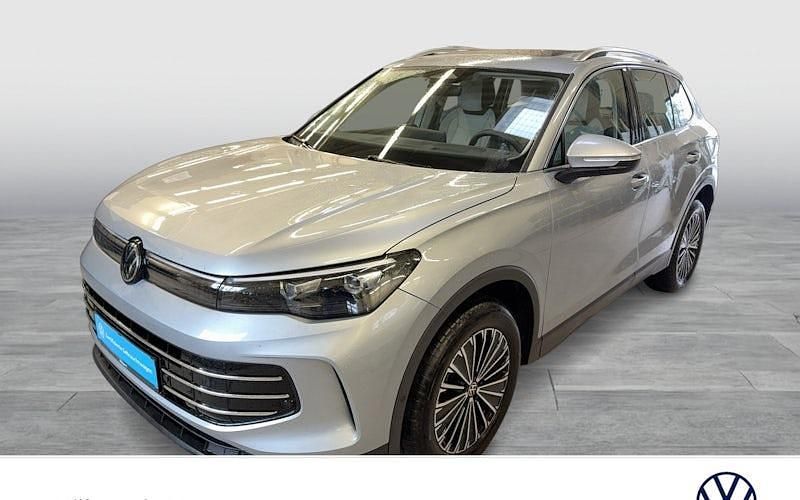 Gebraucht VW Tiguan Elegance 193 PS (141 kW) 2025 Silber SUV
