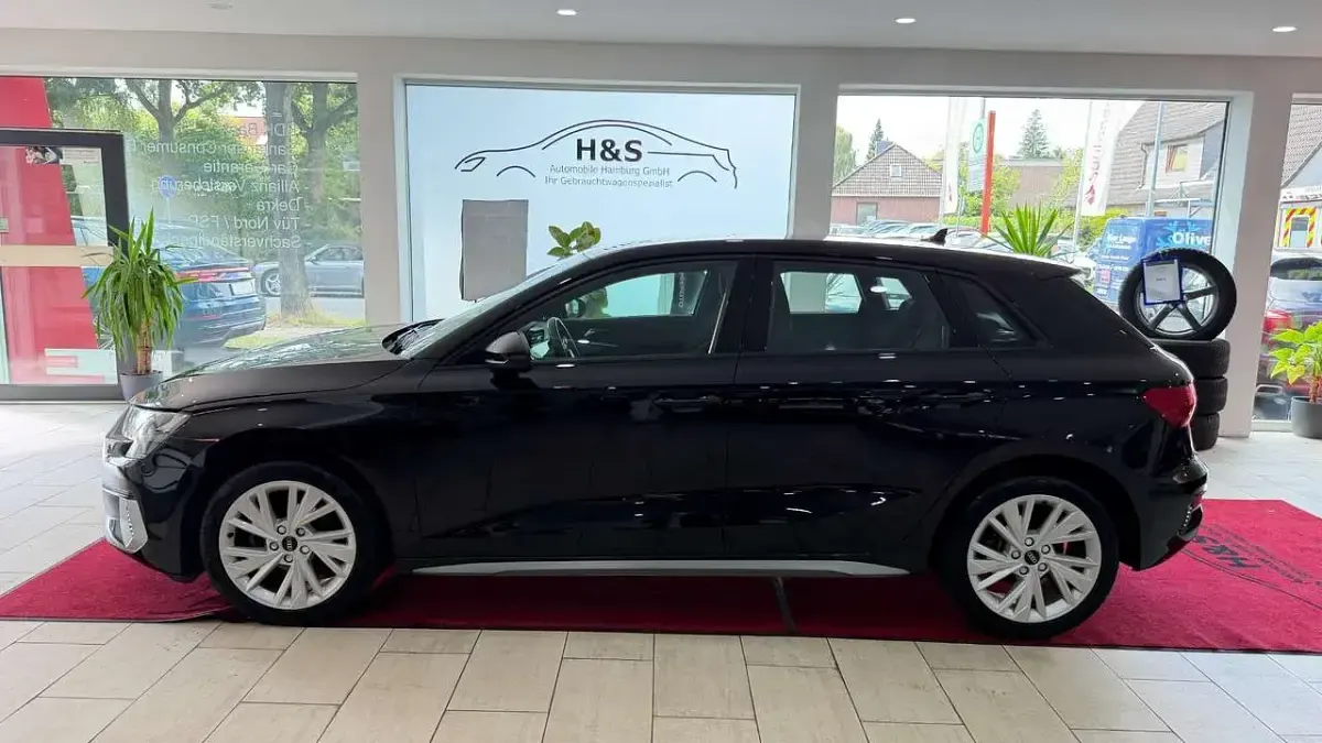 Gebraucht Audi A3 Advanced 150 PS (110 kW) 2023 Brillantschwarz Limousine