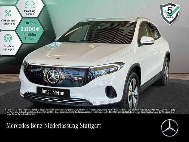 Weiß Gebraucht 2024 Mercedes EQA300 Advanced SUV | 35.990 € (Fairer Preis) - Bild 1/3
