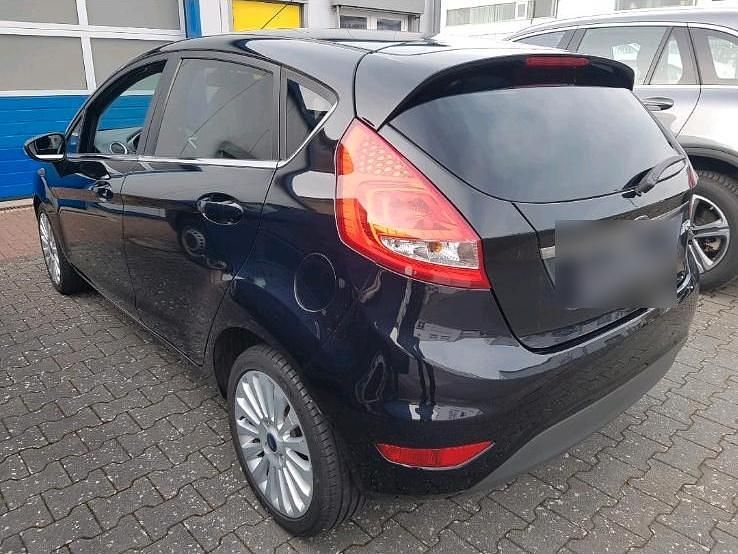 Gebraucht Ford Fiesta 80 PS (58 kW) 2009 Schwarz Kleinwagen