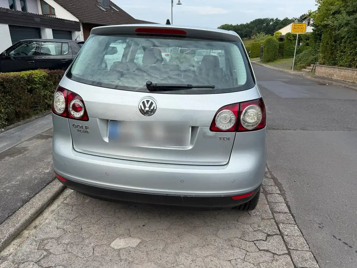 Gebraucht VW Golf V 105 PS (77 kW) 2007 Silber Limousine