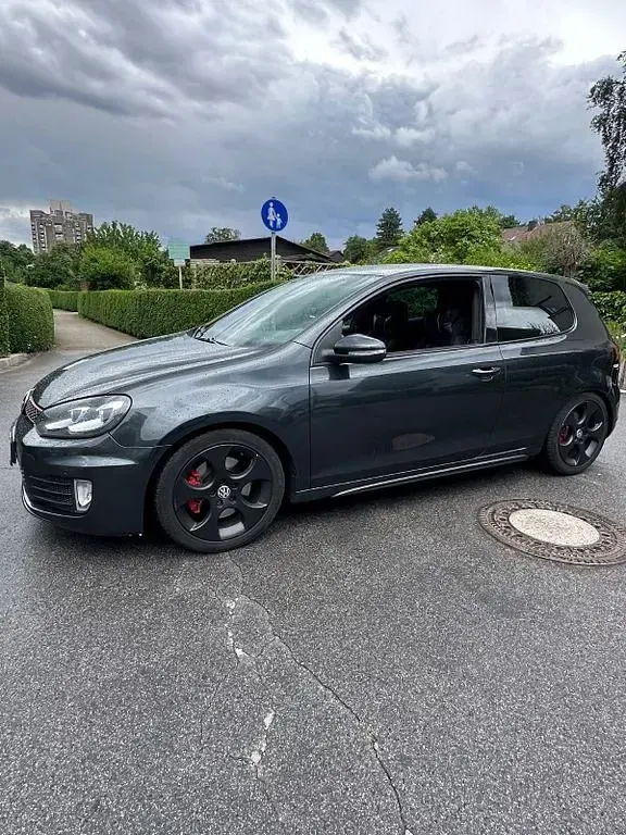 Gebraucht VW Golf VI GTI 269 PS (197 kW) 2009 Grau Kleinwagen