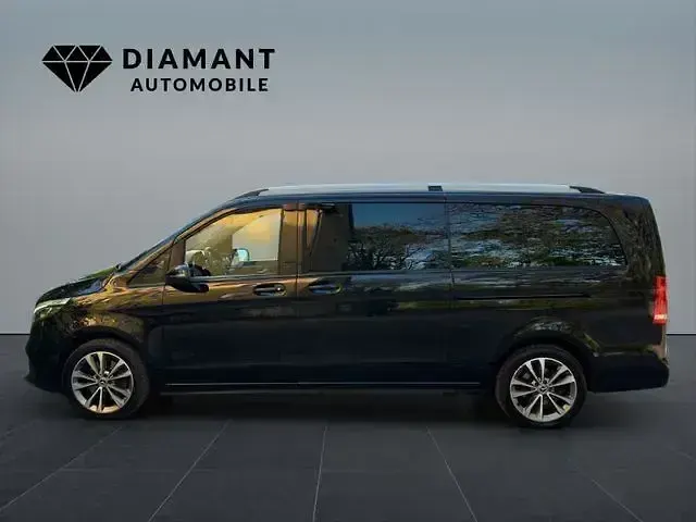Gebraucht Mercedes V300 Avantgarde 237 PS (174 kW) 2022 Schwarz Van / Kleinbus