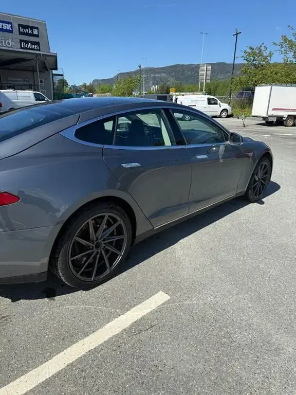 Gebraucht Tesla Model S 269 kW (367 PS) 2014 Grau Kleinwagen