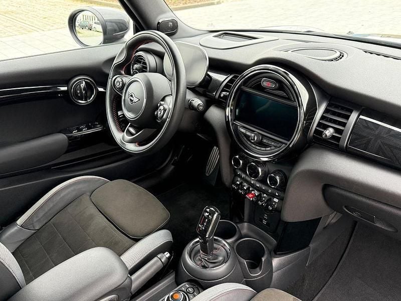 Gebraucht Mini John Cooper Works 231 PS (169 kW) 2021 Grau Kleinwagen