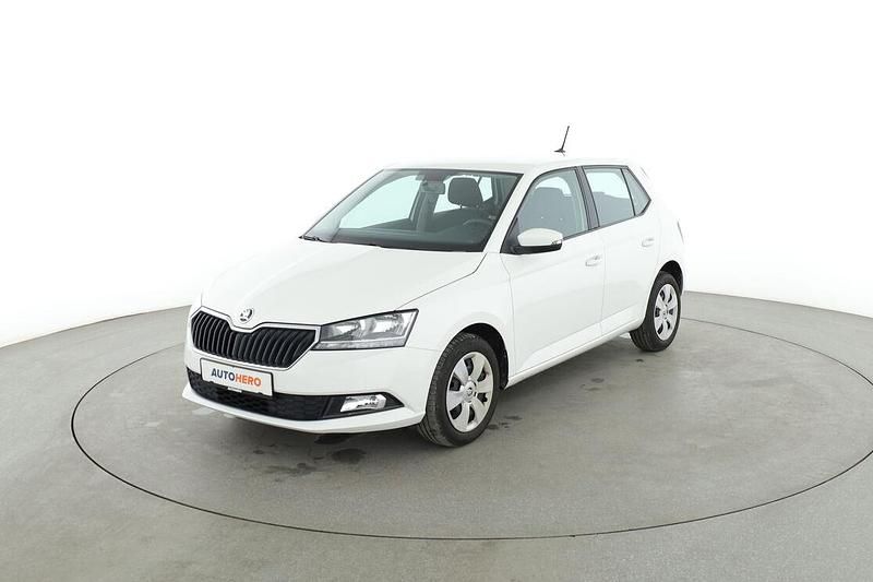 Weiß Gebraucht 2020 Skoda Fabia Cool Plus Limousine | 11.480 € (Fairer Preis) - Bild 1/3