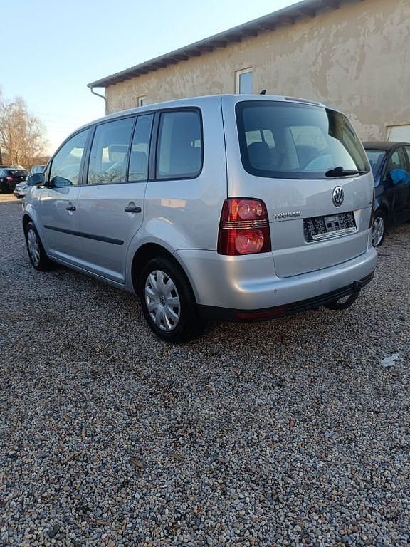 Gebraucht VW Touran Conceptline 140 PS (102 kW) 2009 Silber Van / Kleinbus