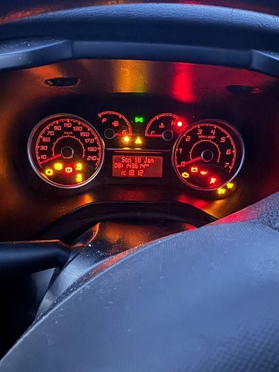 Gebraucht Fiat Doblò Trekking 95 PS (69 kW) 2019 Weiß Van / Kleinbus