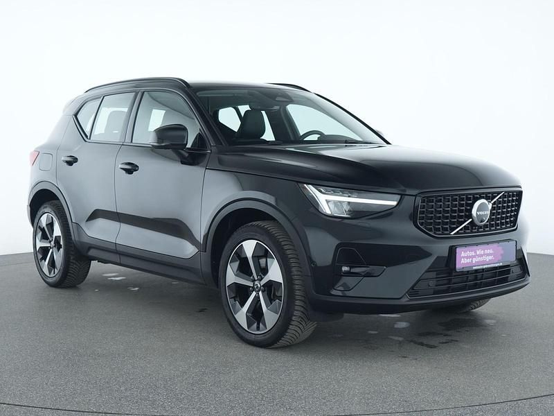 Gebraucht Volvo XC40 Plus 197 PS (144 kW) 2022 Onyx black SUV