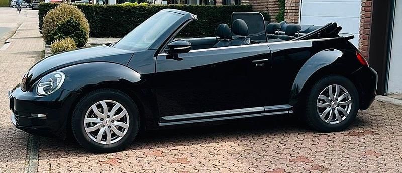 Usata VW Beetle 103 CV (75 kW) 2015 Nero Utilitaria