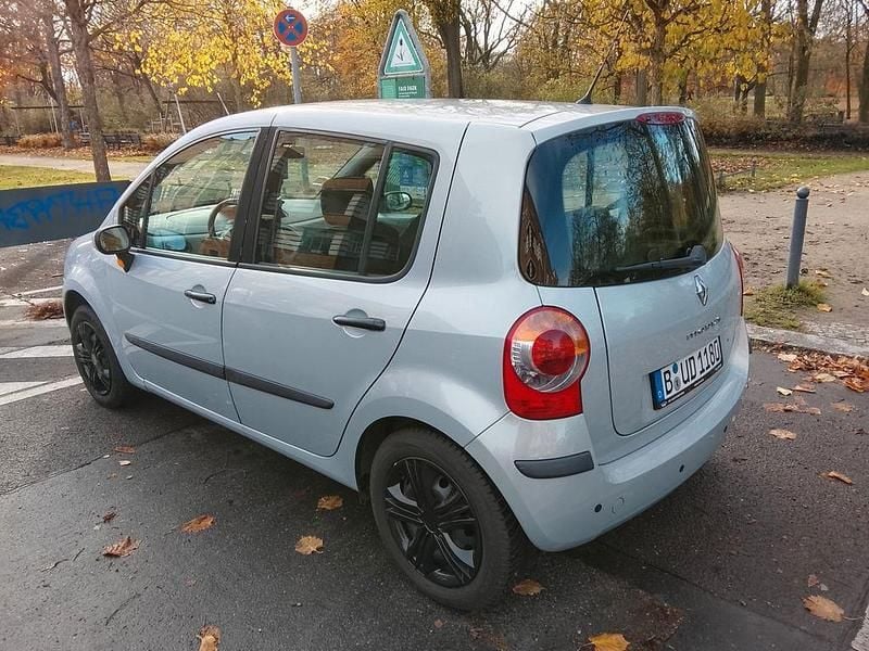 Second-hand Renault Modus Dynamique 88 CP (64 kW) 2005 Gri Monovolum