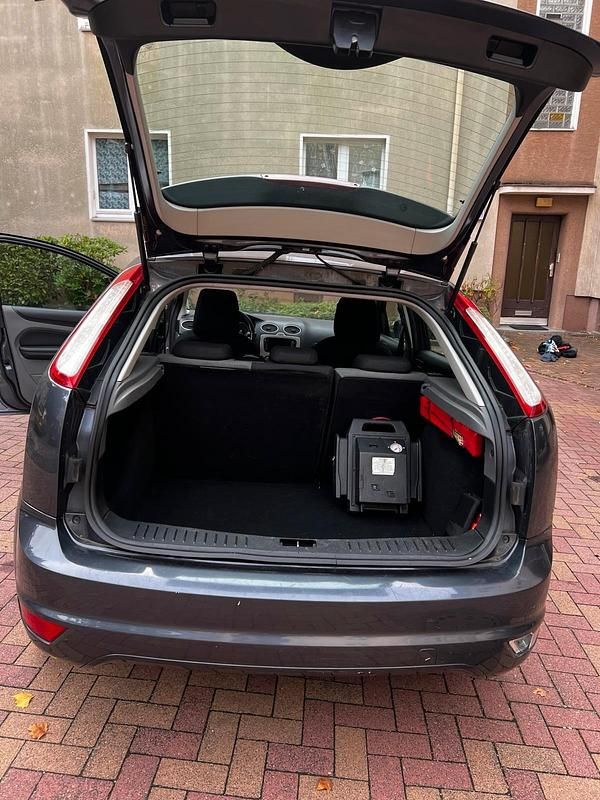 Gebraucht Ford Focus 2011 Andere farben Limousine