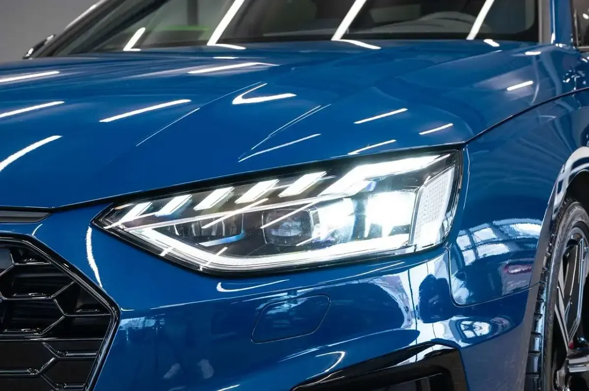 Gebraucht Audi S4 Sport 341 PS (250 kW) 2023 Blau Limousine