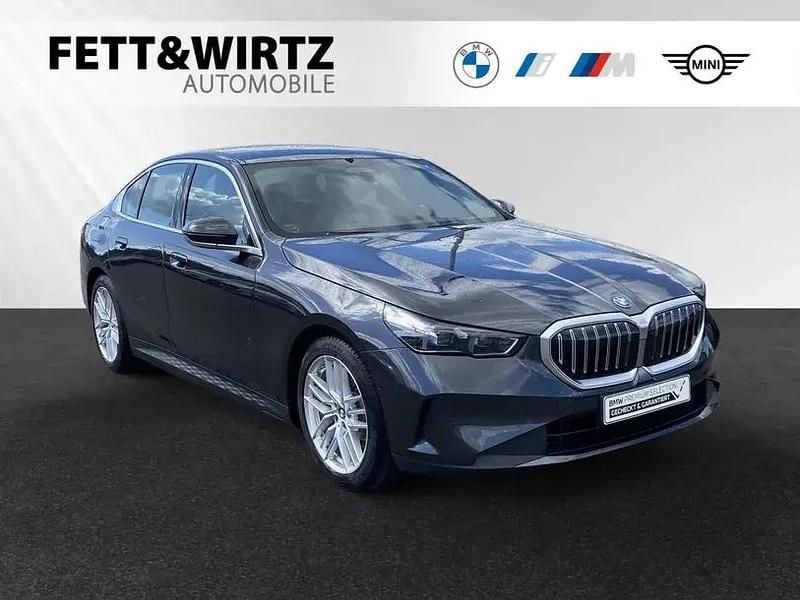 Gebraucht BMW 530e Comfort Edition 299 PS (219 kW) 2024 Limousine