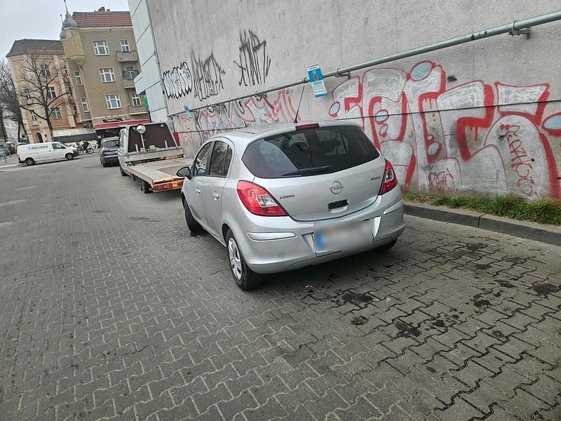 Gebraucht Opel Corsa 79 PS (58 kW) 2010 Gold Kleinwagen