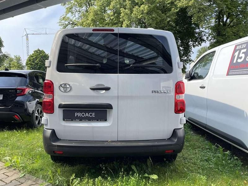 Gebraucht Toyota Proace 144 PS (105 kW) 2024 Ice white Van / Kleinbus