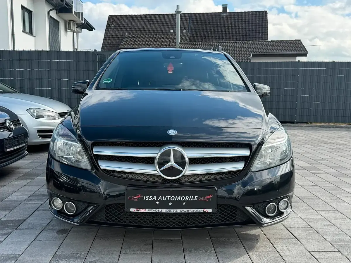 Gebraucht Mercedes B220 170 PS (125 kW) 2013 Schwarz Kleinwagen
