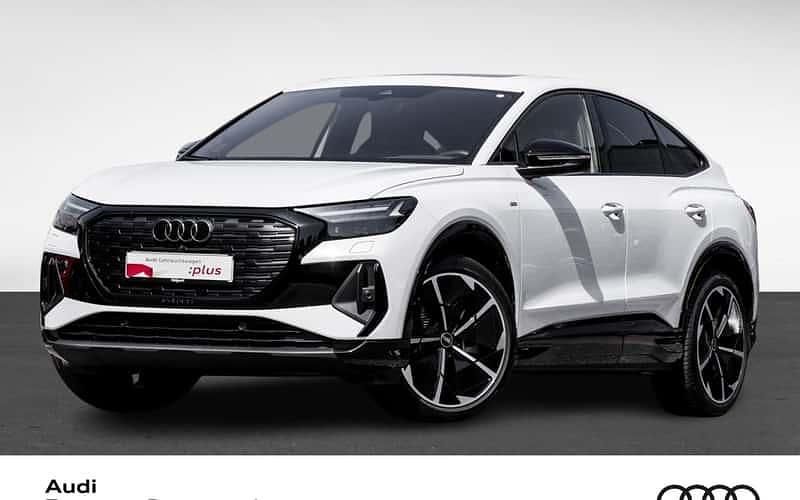 Weiß Gebraucht 2024 Audi Q4 Sportback e-tron S-Line SUV | 56.922 € - Bild 1/4