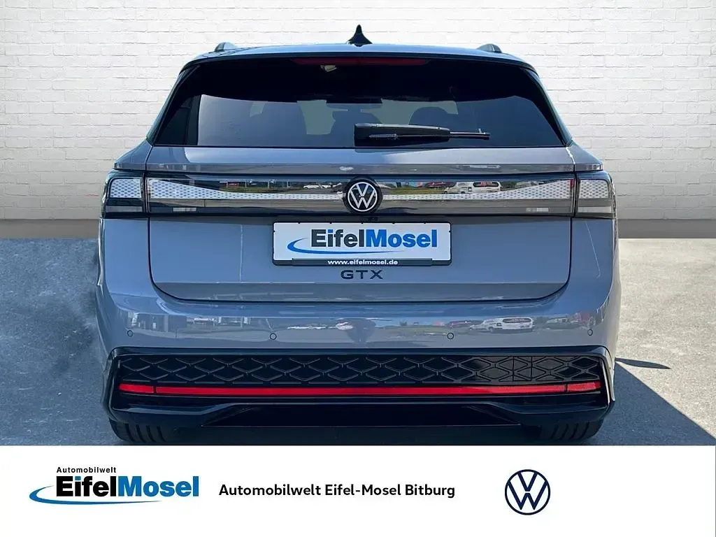 Neu VW ID.7 GTX 250 kW (340 PS) 2026 Schwarz Kombi