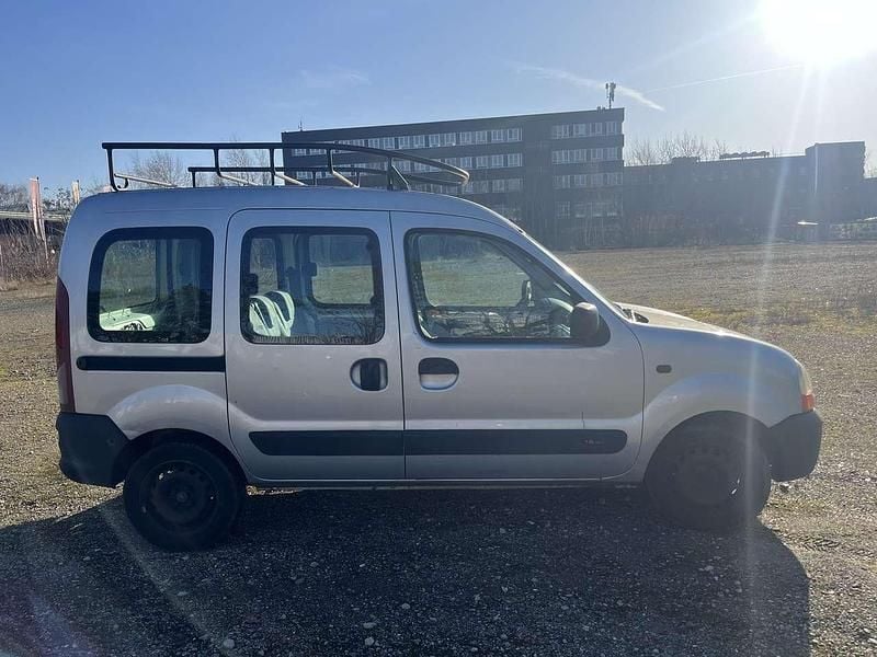 Gebraucht Renault Kangoo Expression 95 PS (69 kW) 2002 Van / Kleinbus