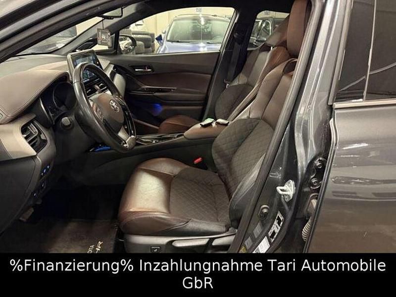Gebraucht Toyota Yaris Team 99 PS (72 kW) 2018 Andere Limousine