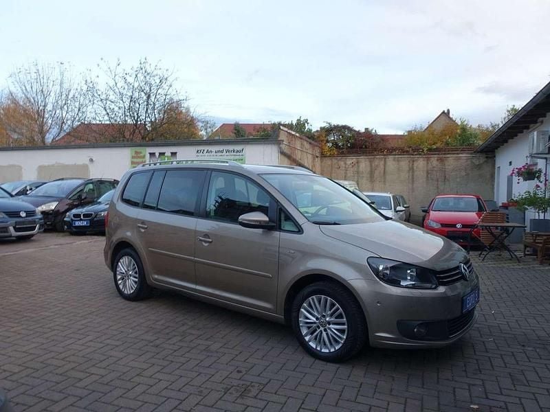 Titanium beige metallic Gebraucht 2014 VW Touran Cup Van / Kleinbus | 5.350 € (Superpreis) - Bild 1/4