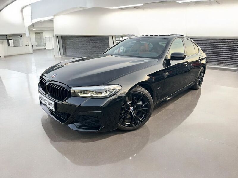 Schwarz Gebraucht 2023 BMW 520 M Sport Limousine | 39.999 € (Etwas zu teuer) - Bild 1/4