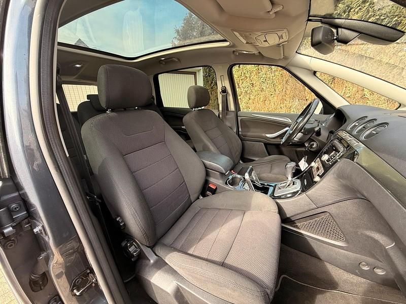 Gebraucht Ford S-MAX Titanium 203 PS (149 kW) 2010 Grau Van / Kleinbus