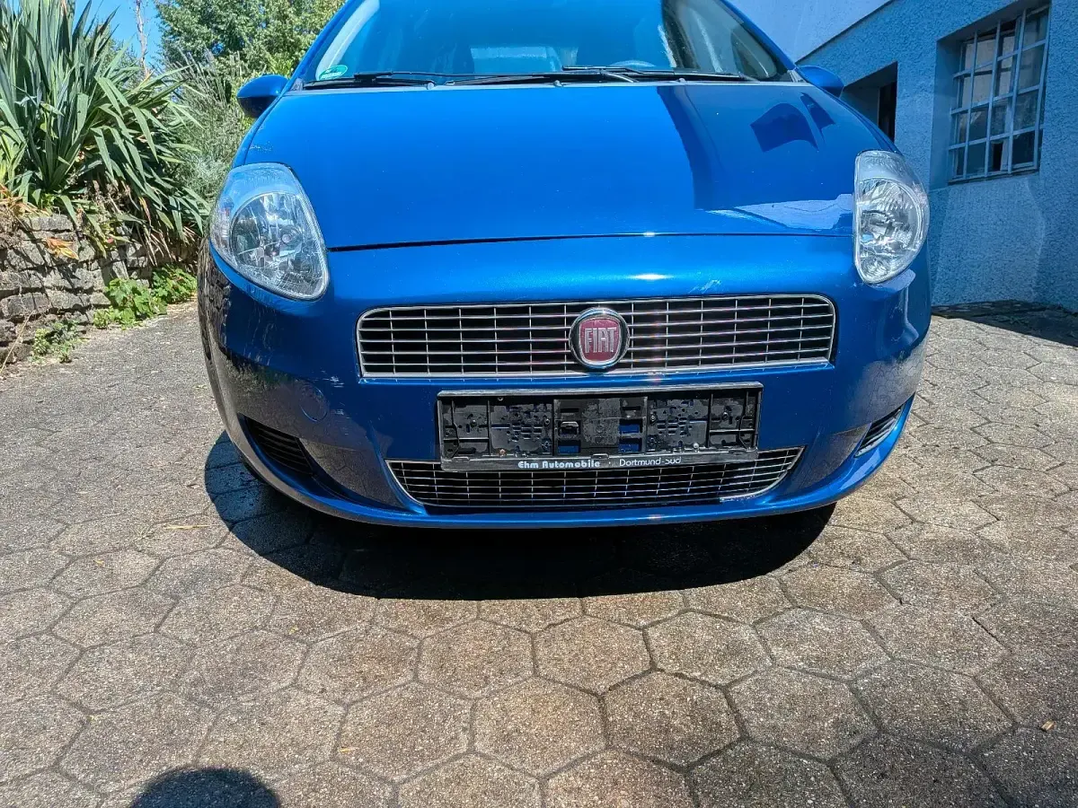 Gebraucht Fiat Grande Punto 65 PS (47 kW) 2009 Blau Kleinwagen
