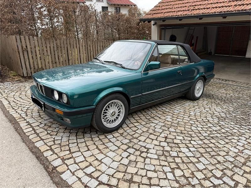 Grün Gebraucht 1989 BMW 320 Cabriolet Cabrio | 23.000 € - Bild 1/4