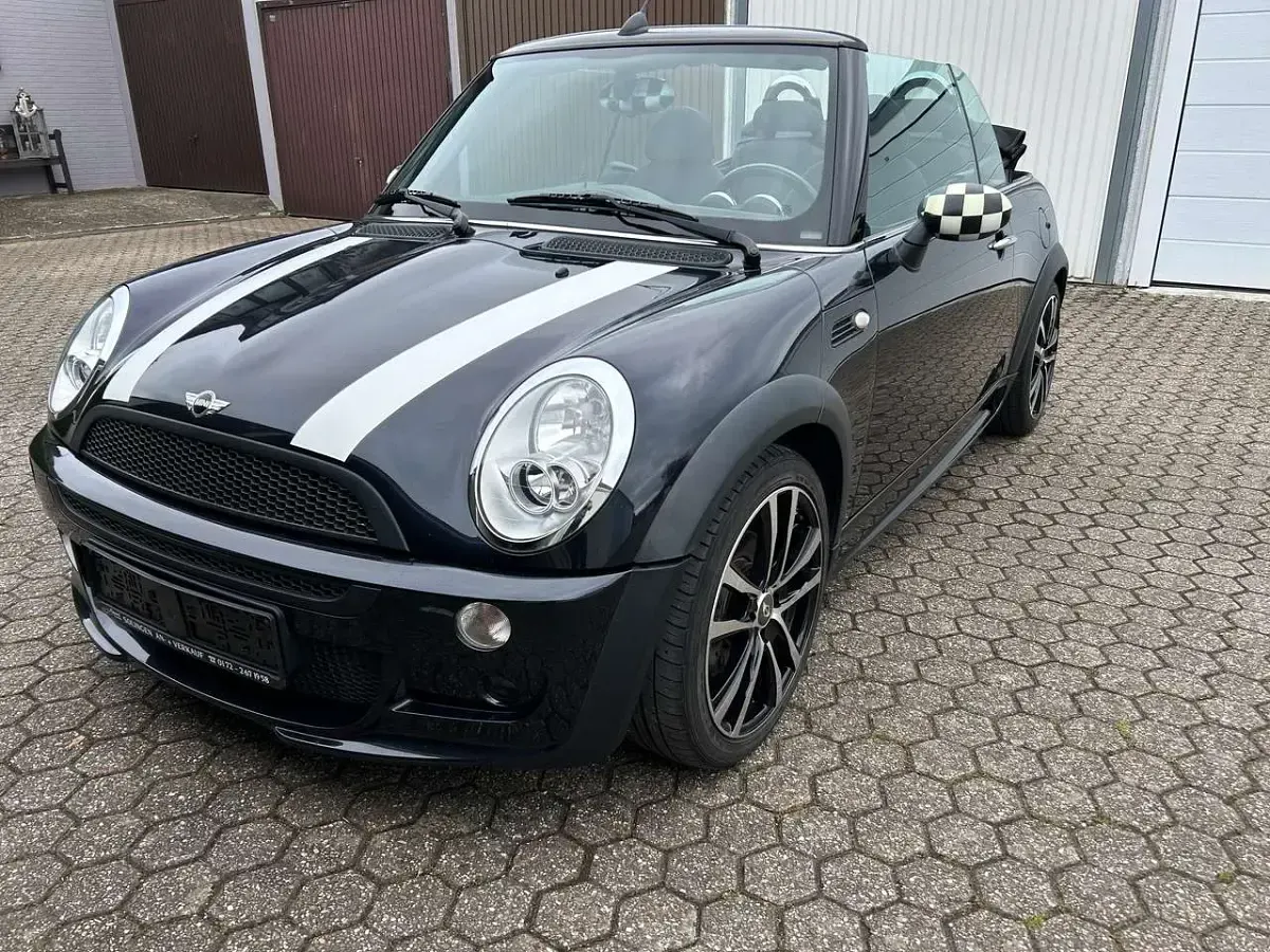 Gebraucht Mini One Cabriolet 90 PS (66 kW) 2007 Astro black metallic Cabrio