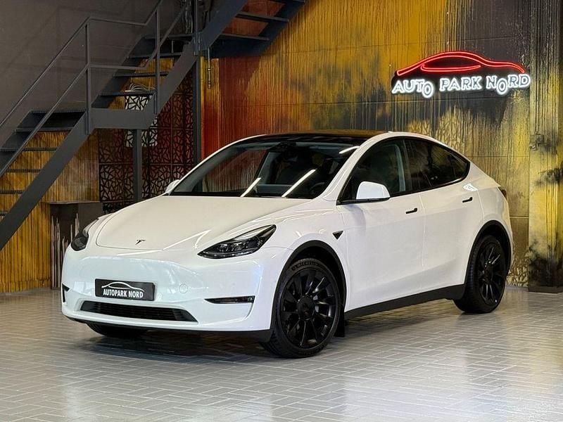 Weiß Gebraucht 2022 Tesla Model Y Performance SUV | 36.999 € (Fairer Preis) - Bild 1/4
