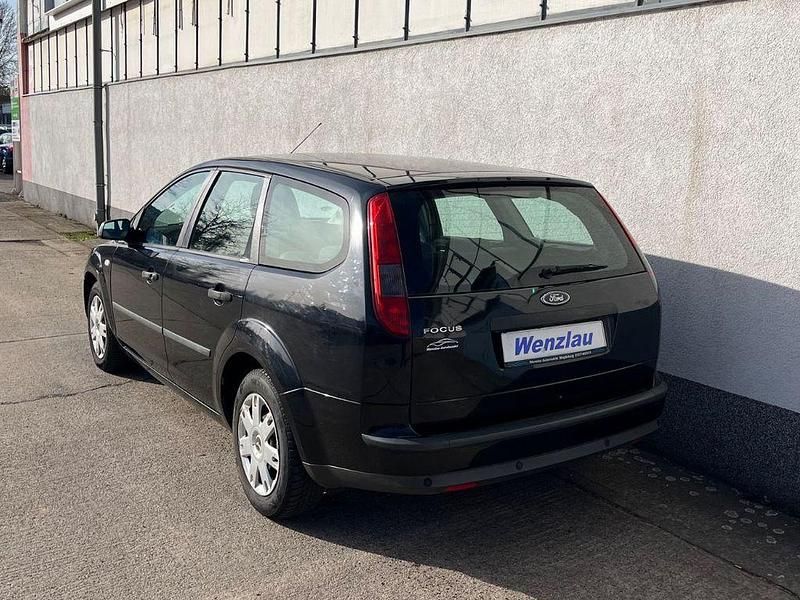 Gebraucht Ford Focus Titanium 116 PS (85 kW) 2005 Schwarz Limousine