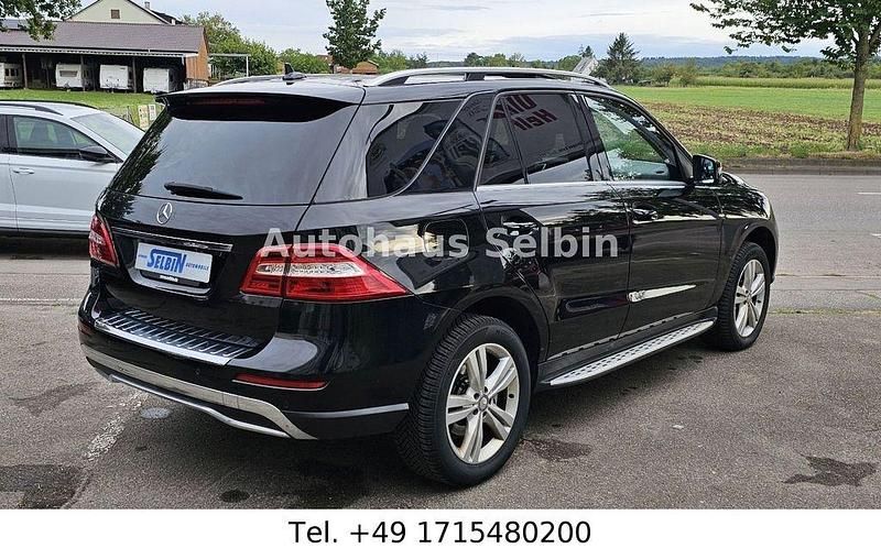 Gebraucht Mercedes ML350 258 PS (189 kW) 2014 Schwarz SUV