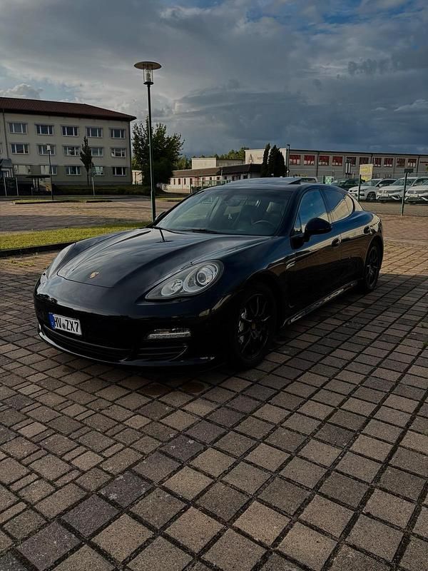 Schwarz Gebraucht 2009 Porsche Panamera S Limousine | 19.999 € (Etwas zu teuer) - Bild 1/4