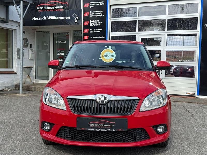 Gebraucht Skoda Fabia Active 86 PS (63 kW) 2014 Rot Limousine