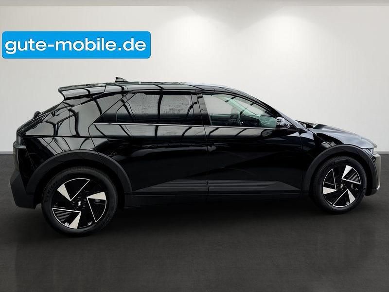 Neu Hyundai Ioniq Techniq 167 kW (228 PS) 2025 Abyss black / mic Kleinwagen
