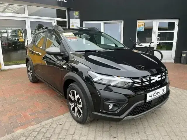 Occasion Dacia Sandero Expression 91 ch (66 kW) 2023 Noir Citadine